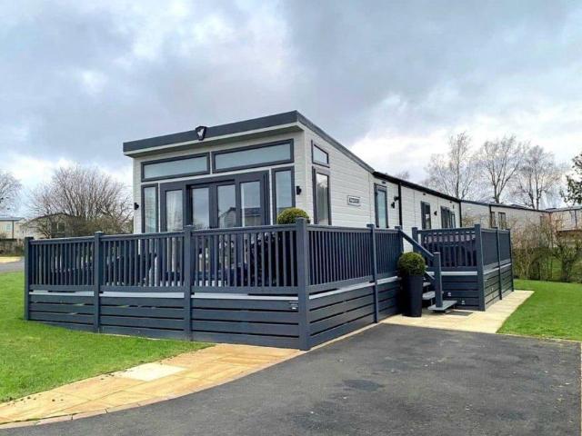 Park Home for sale in West Yorkshire