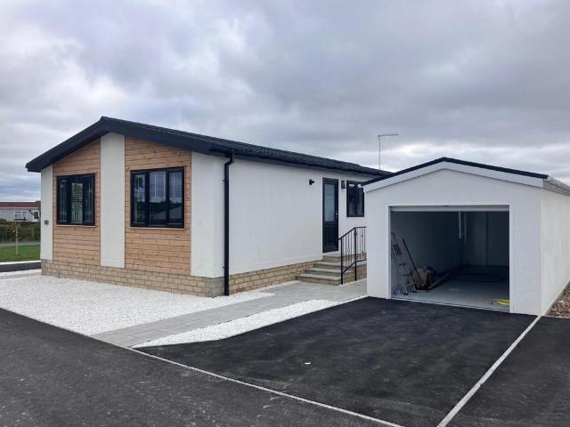 Park Home for sale in Lyneham and Bradenstoke, Bradenstoke