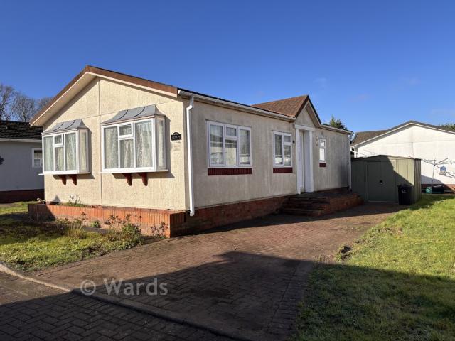 Park Home for sale in The Butts, Kent