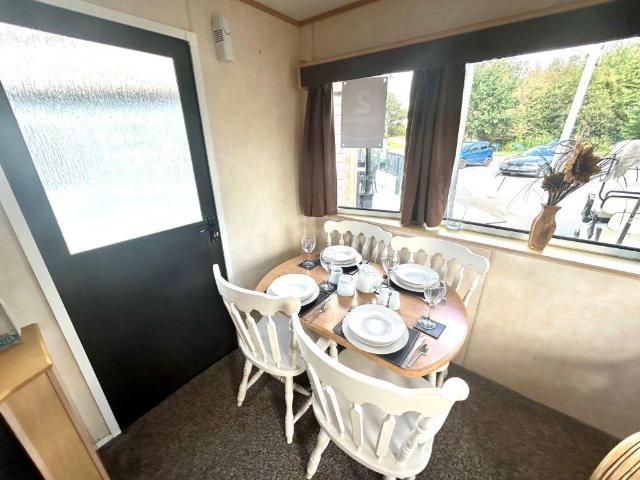 Park Home for sale in Tunstall, Roos