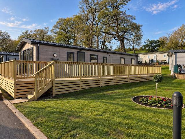 Park Home for sale in Hawksworth, Leeds