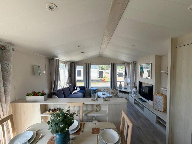 Park Home for sale in Eastbridge, Suffolk