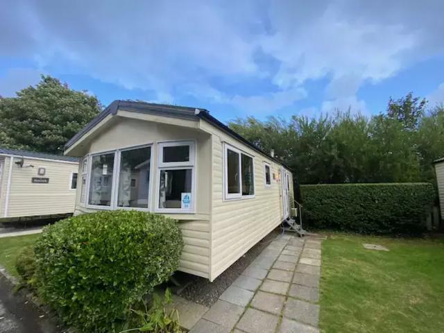 Park Home for sale in Tenby, Wales