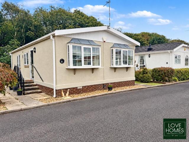 Park Home for sale in Peel Hill, Fylde