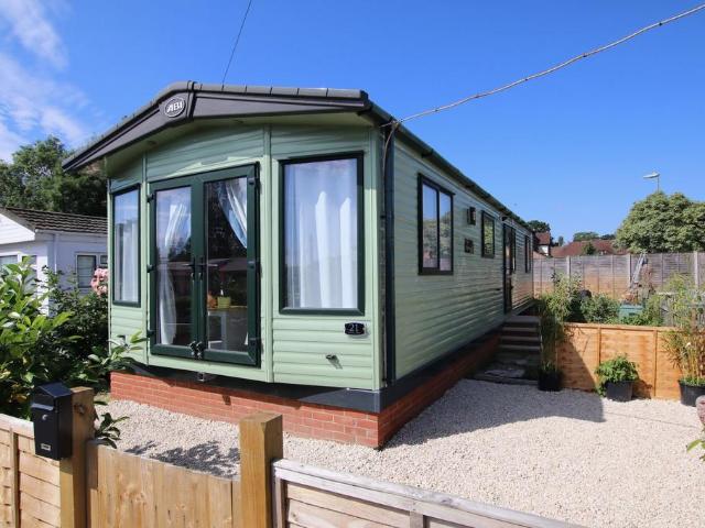 Park Home for sale in Hedge End, Helford