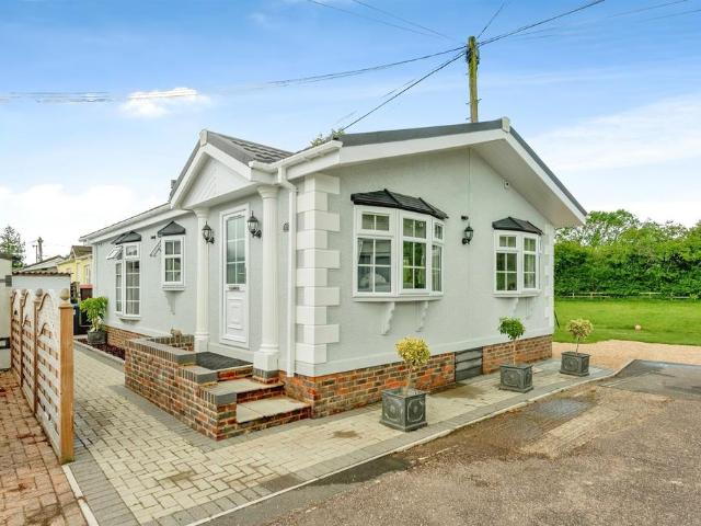Park Home for sale in Burstow, Hillview