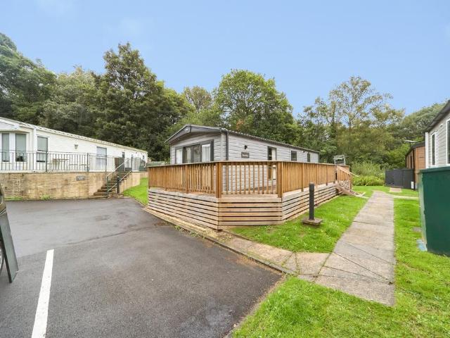 Park Home for sale in West Yorkshire