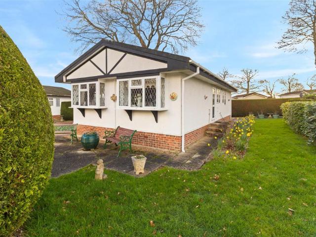 Park Home for sale in Cross In Hand, East Sussex