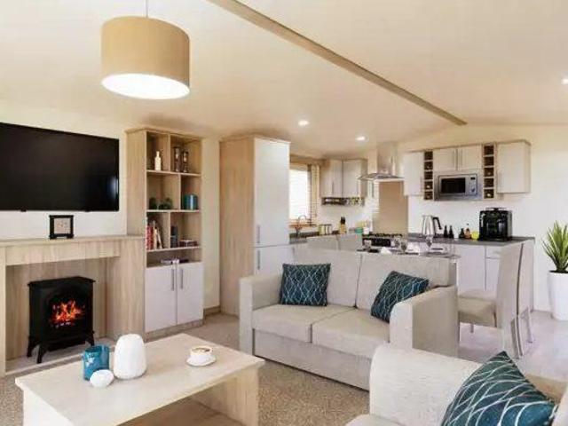 Park Home for sale in Milford-on-Sea, Ashurst Bridge