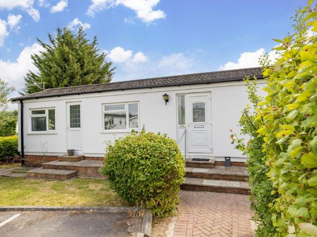 Park Home for sale in Red Hill, Surrey