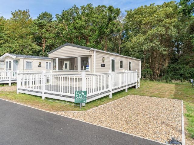 Park Home for sale in Belton with Browston, Stokesby