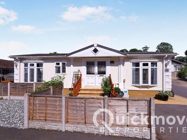Park Home for sale in Dalston