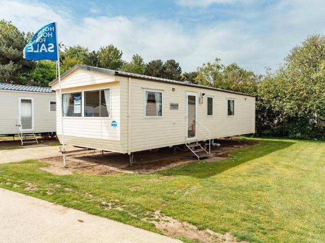 Park Home for sale in Eastbridge, Suffolk