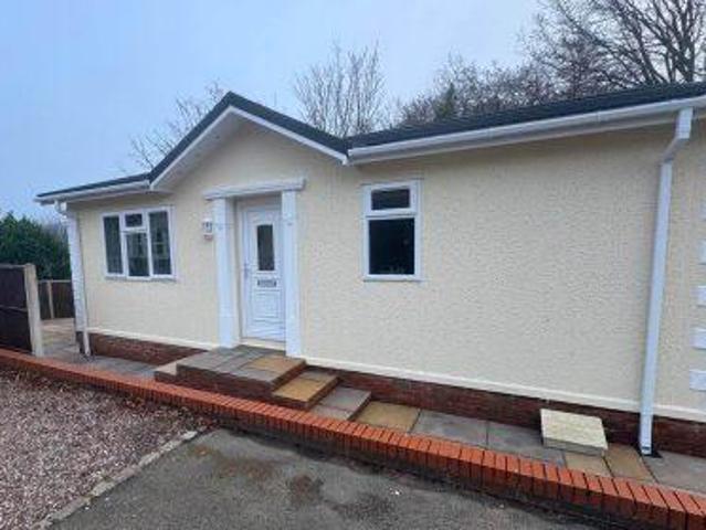 Park Home for sale in Alvanley