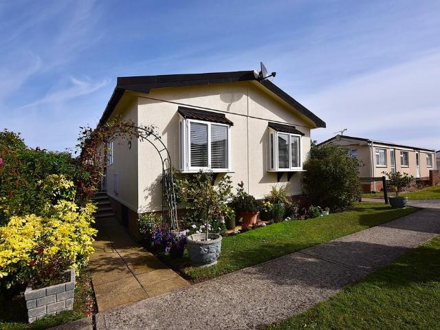 Park Home for sale in Barling, Essex