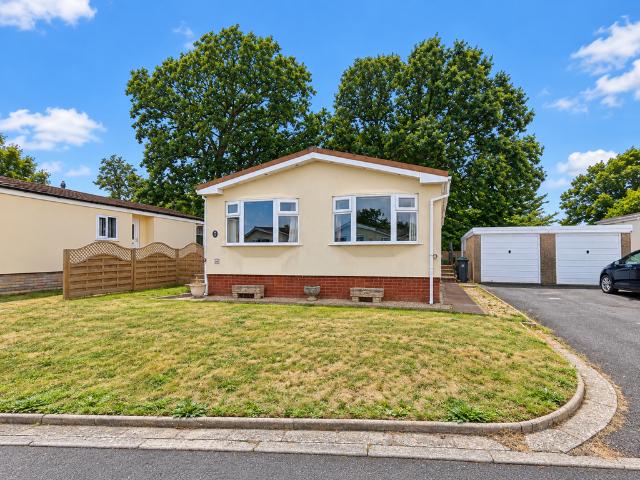 Park Home for sale in Budlake, Devon