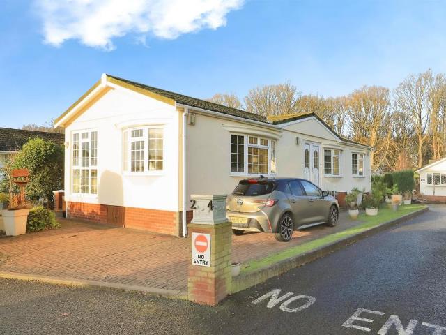 Park Home for sale in Button Oak, Wyre Forest