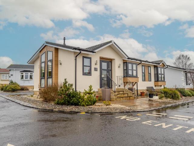 Park Home for sale in Millerston, Stepps