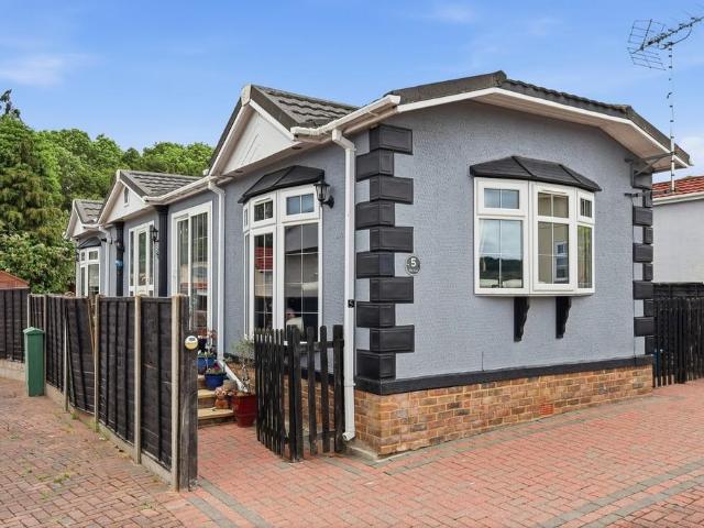 Park Home for sale in Epping, Essex