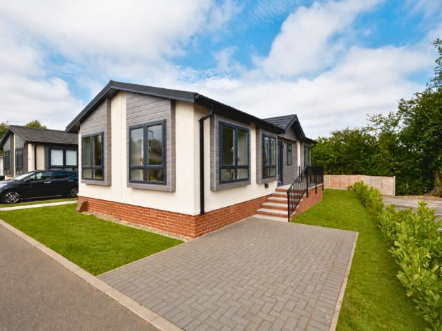 Park Home for sale in Court Farm Park, Tandridge