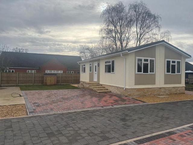 Park Home for sale in Hykeham Moor, Ashby De La Launde