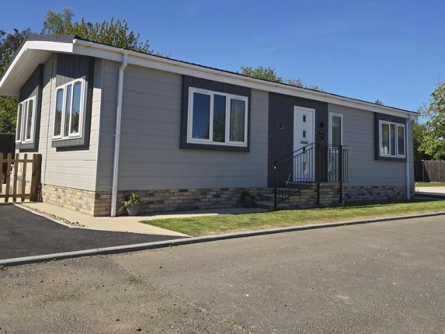 Park Home for sale in Belton, Great Yarmouth