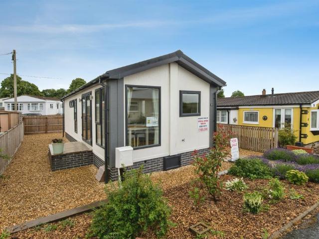 Park Home for sale in Newcourt, Watergate