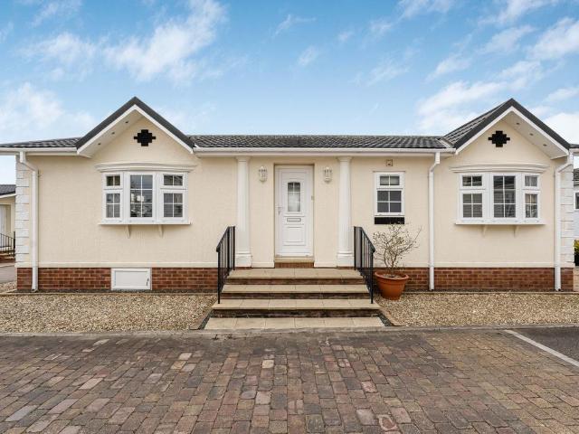 Park Home for sale in Coosebean, Penweathers