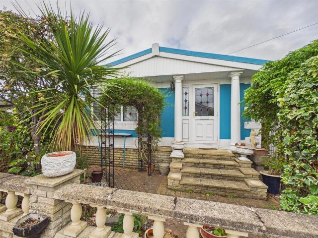 Park Home for sale in North Hykeham, North Kesteven