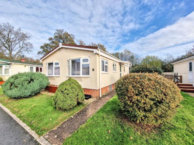 Park Home for sale in Budlake, Devon