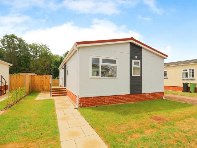Park Home for sale in Diss, Burgh St Peter