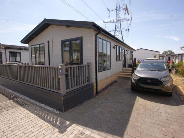 Park Home for sale in Three Legged Cross, East Dorset