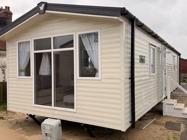 Park Home for sale in Stokesby, Norfolk