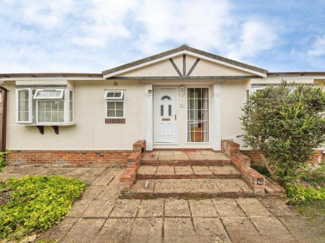Park Home for sale in Key Street, Suffolk