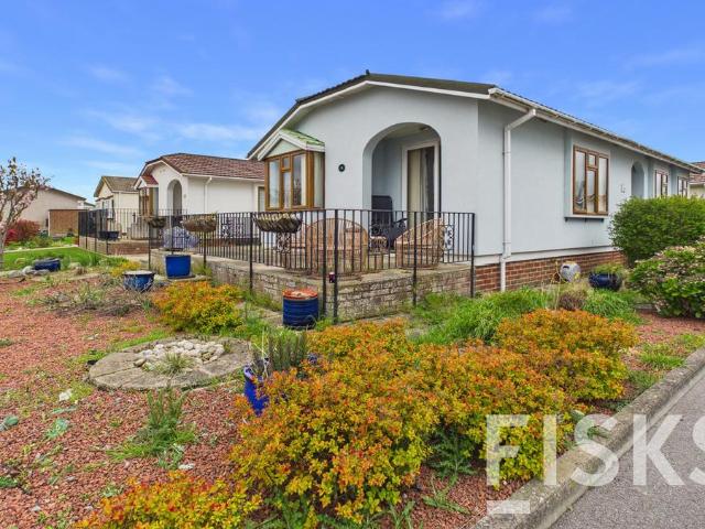 Park Home for sale in Canvey Island