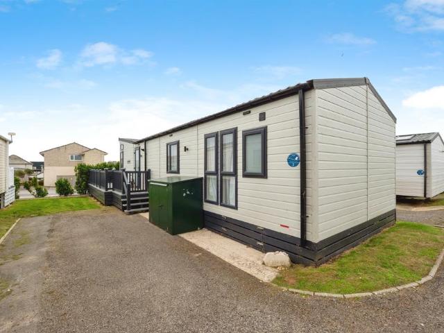 Park Home for sale in Wyke Regis, Weymouth