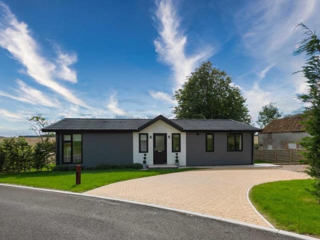Park Home for sale in Ludford, Belleau