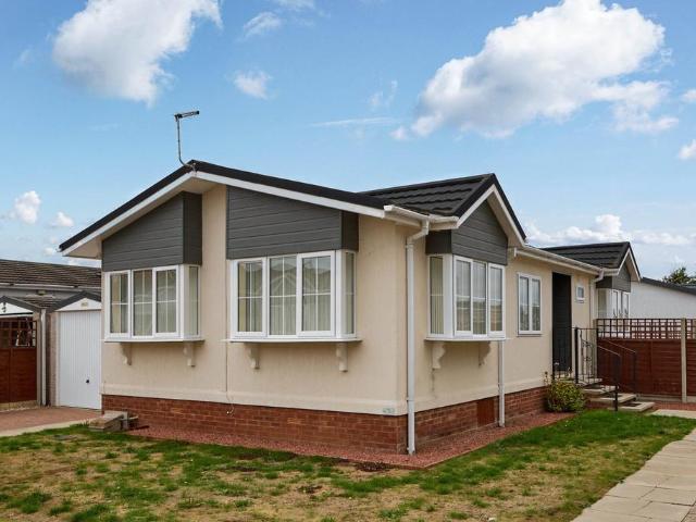 Park Home for sale in Besthorpe, East Tuddenham