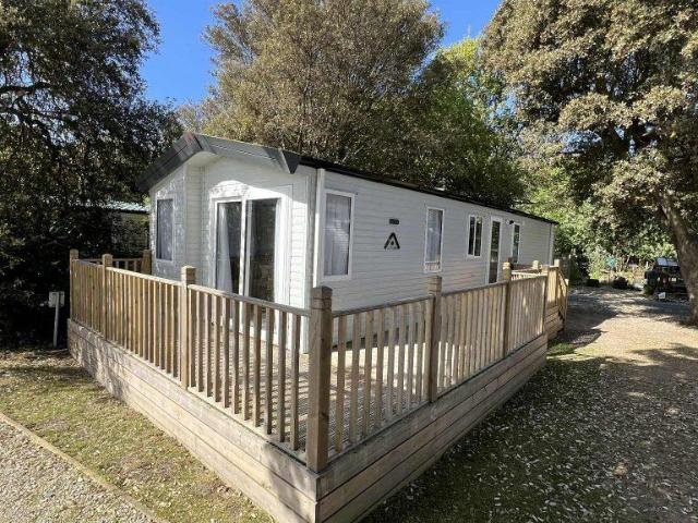 Park Home for sale in Eastbridge, Suffolk
