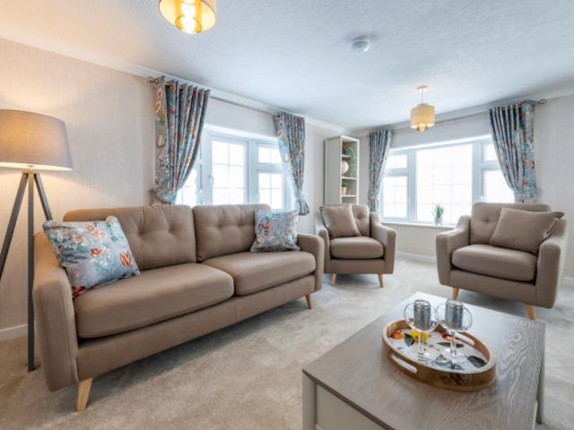 Park Home for sale in Eastbridge, Suffolk