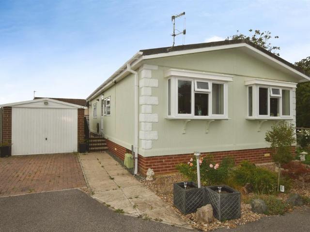 Park Home for sale in Belleau, Lincolnshire