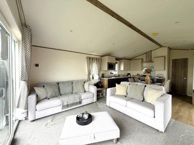 Park Home for sale in Eastbridge, Suffolk