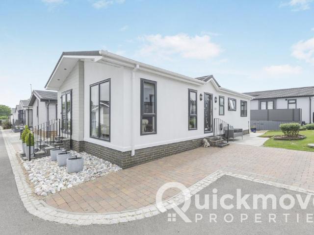 Park Home for sale in East Hill, The Butts