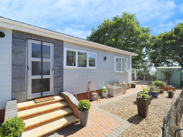 Park Home for sale in Doddington, Shropshire