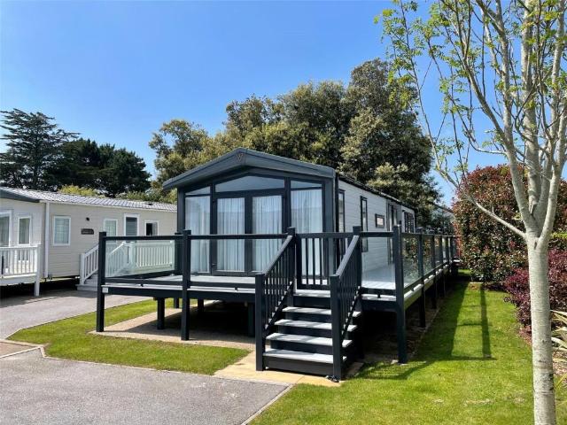 Park Home for sale in West Yorkshire