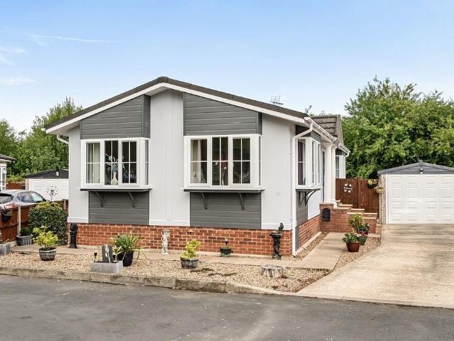 Park Home for sale in Costhorpe, East Midlands
