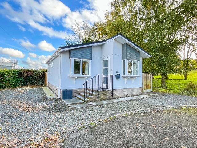 Park Home for sale in Great Chatwell, Staffordshire