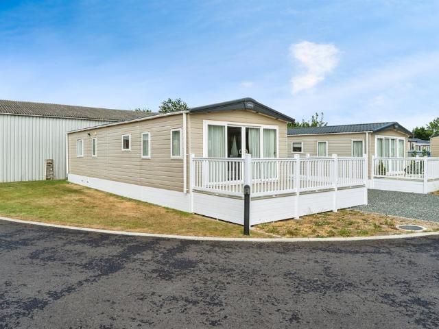 Park Home for sale in Barway, Cambridgeshire