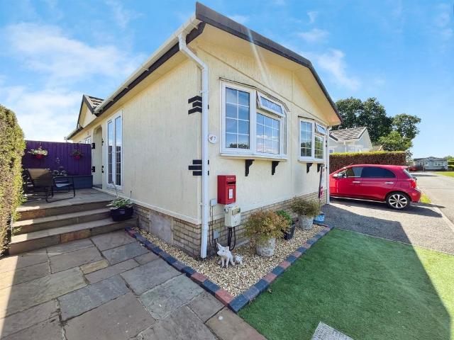 Park Home for sale in Bedingfield, Suffolk