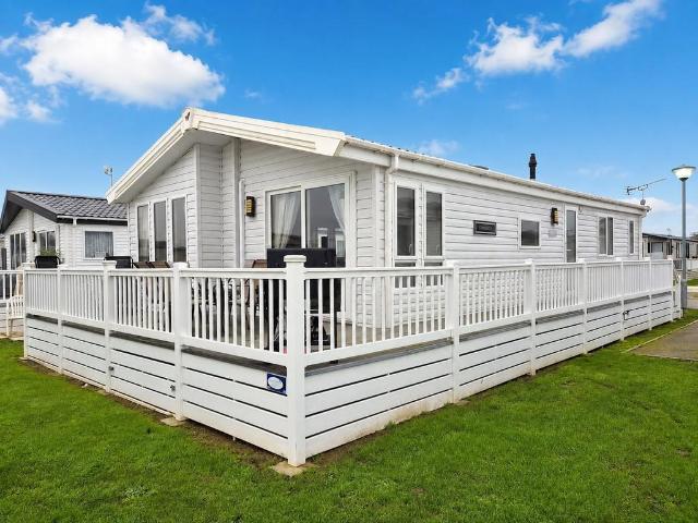 Park Home for sale in Seasalter, Canterbury